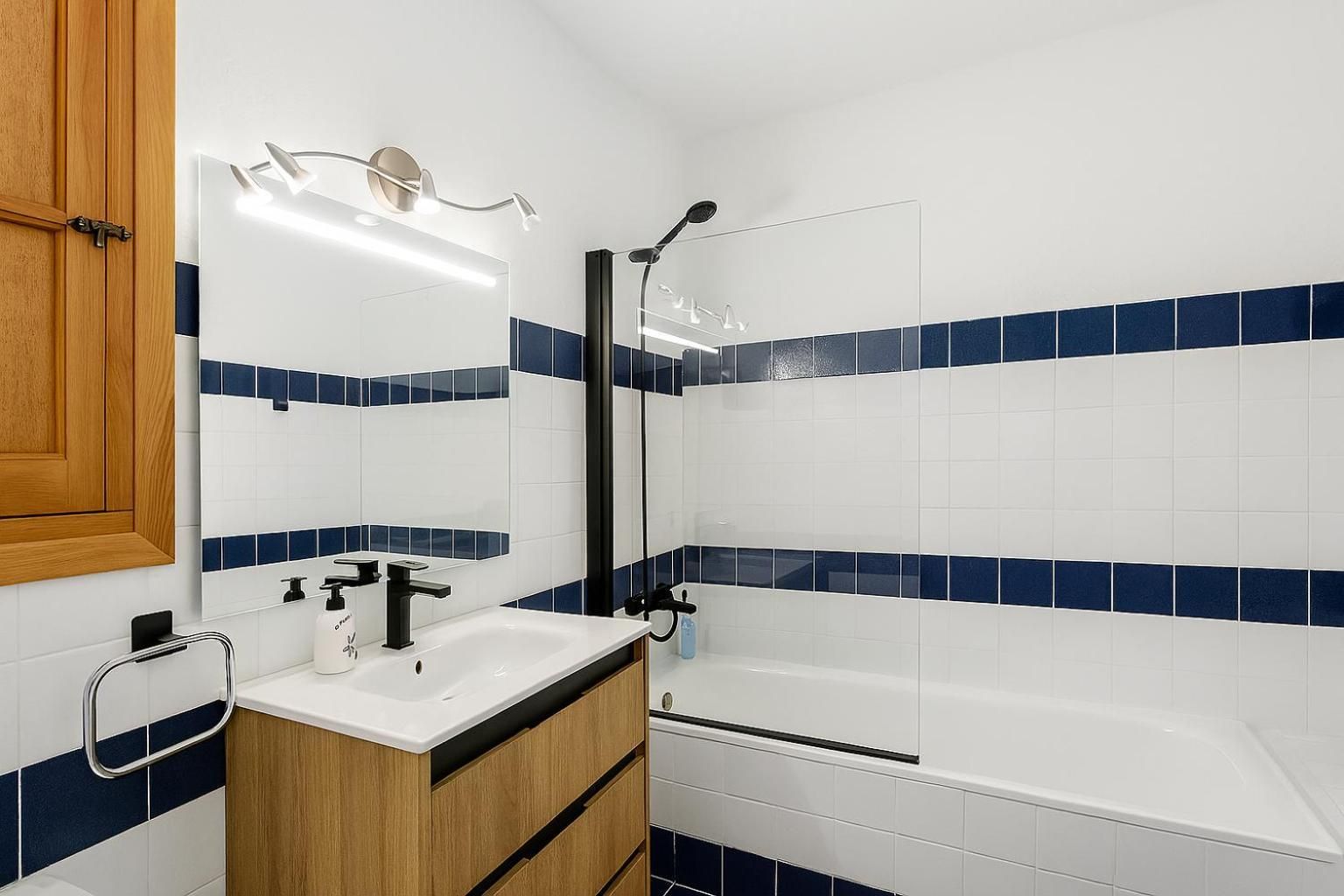 Two Connecting Double Rooms