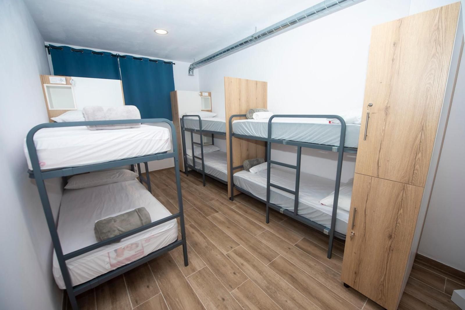 Bed in 6-Bed Mixed Dormitory Room