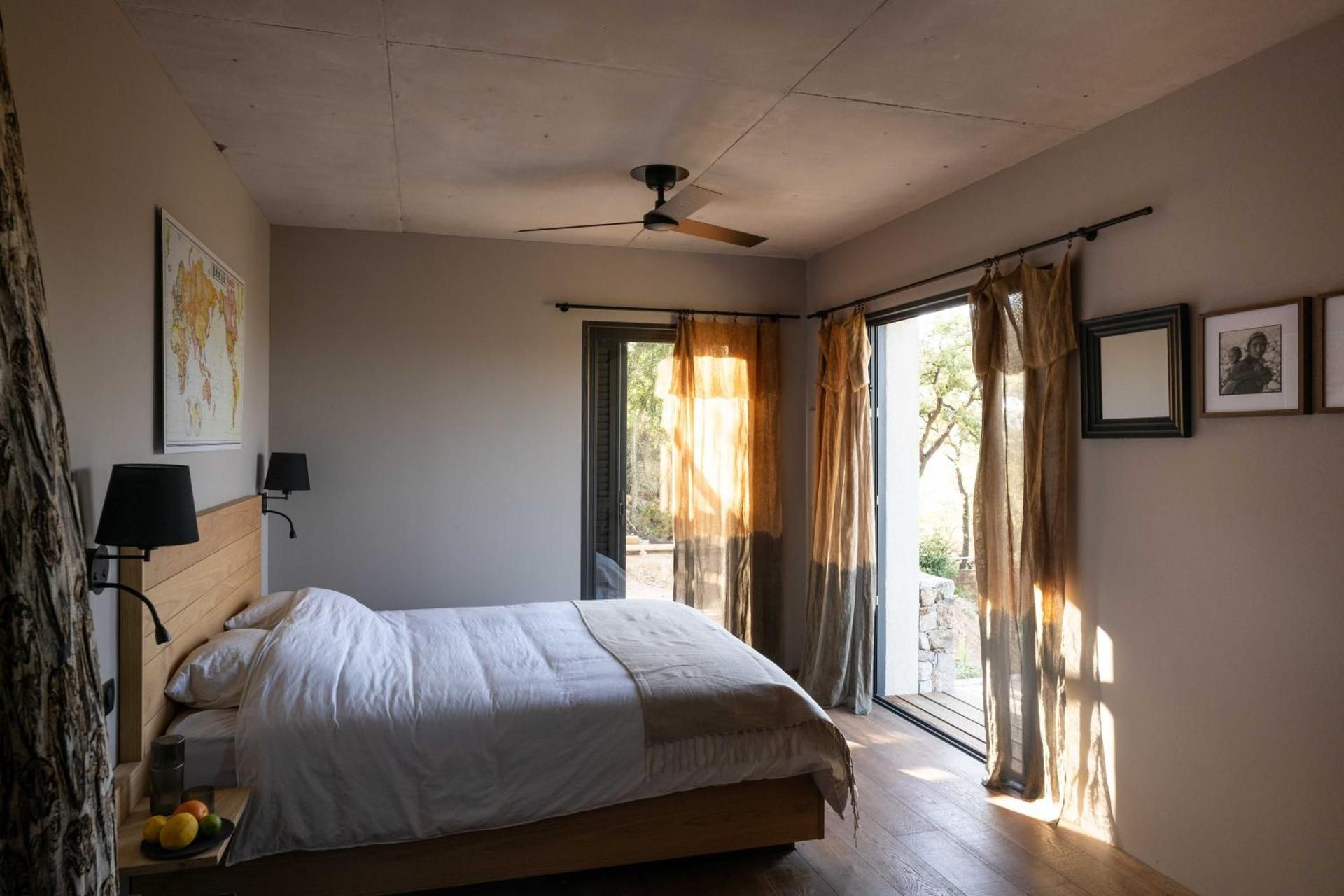 Deluxe Double Room with Balcony and Sea View