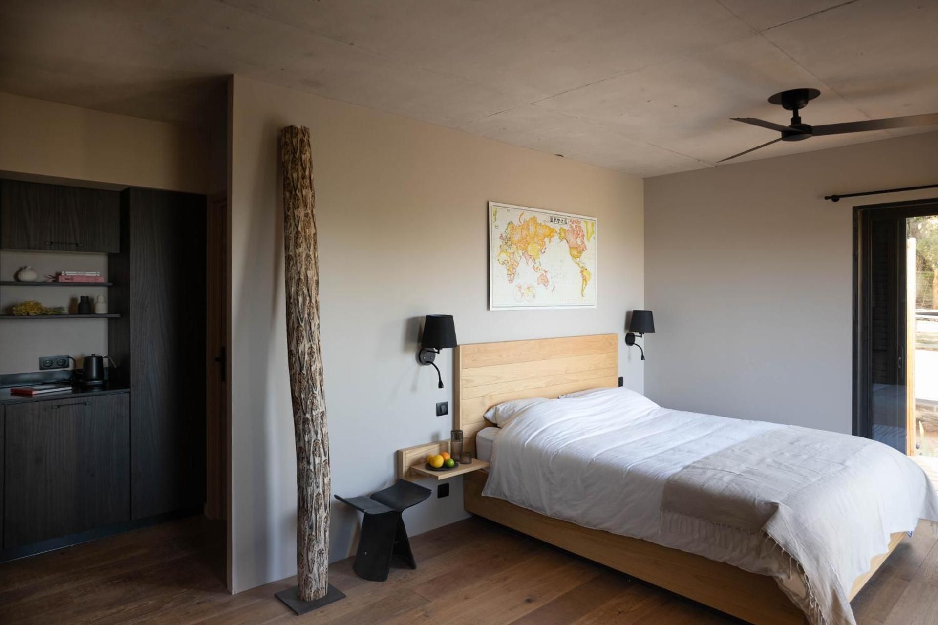 Deluxe Double Room with Balcony and Sea View