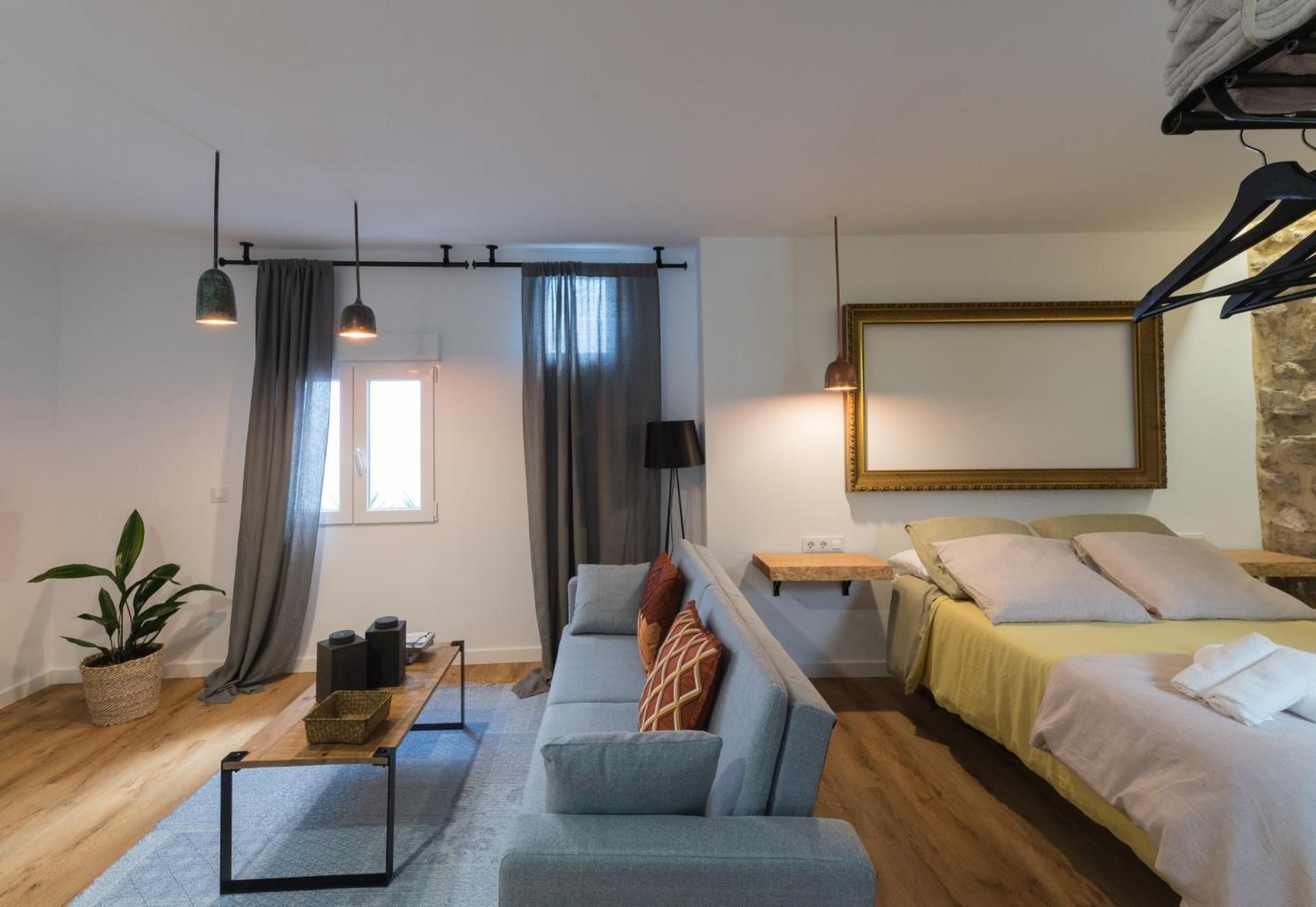 Studio Apartment