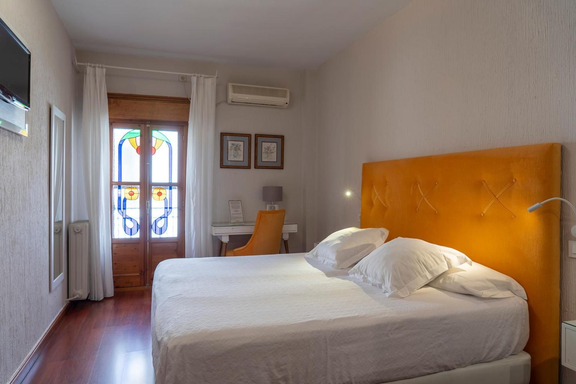 Economy Double Room with Patio View and Spa Access
