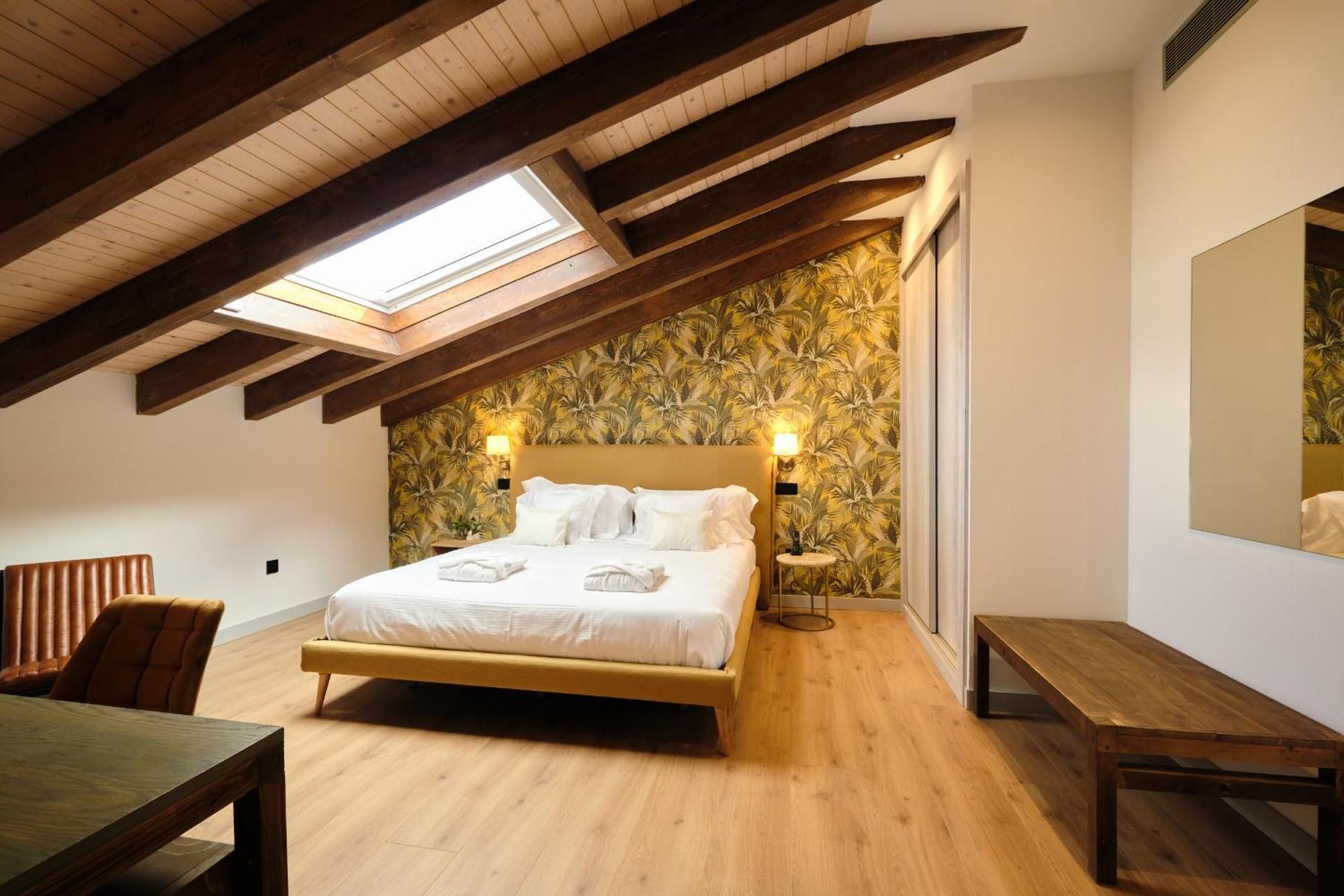 Deluxe Double Room with Bath