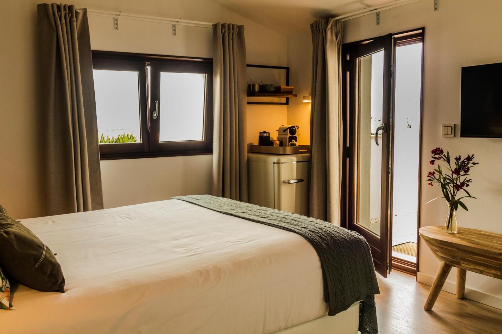 Superior Double Room with Roof Terrace 