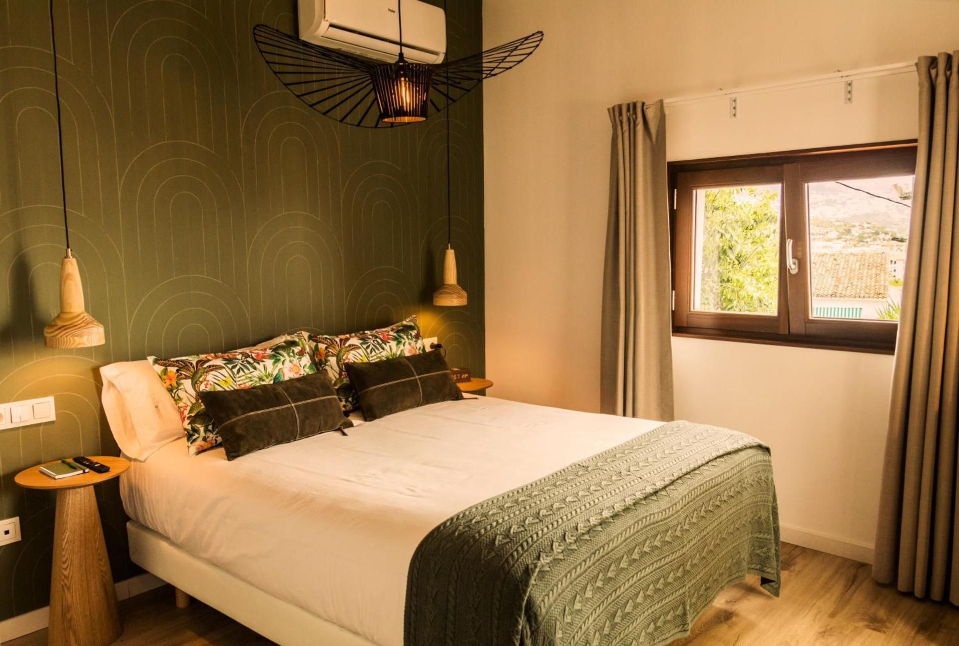 Superior Double Room with Roof Terrace 