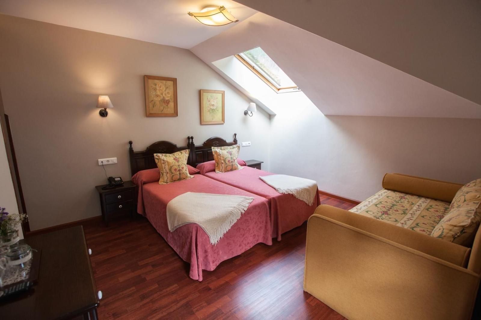 Triple Room with Mountain View