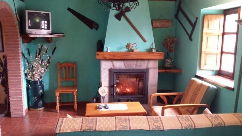 Casa Rural Valle Tosande Four-Bedroom House