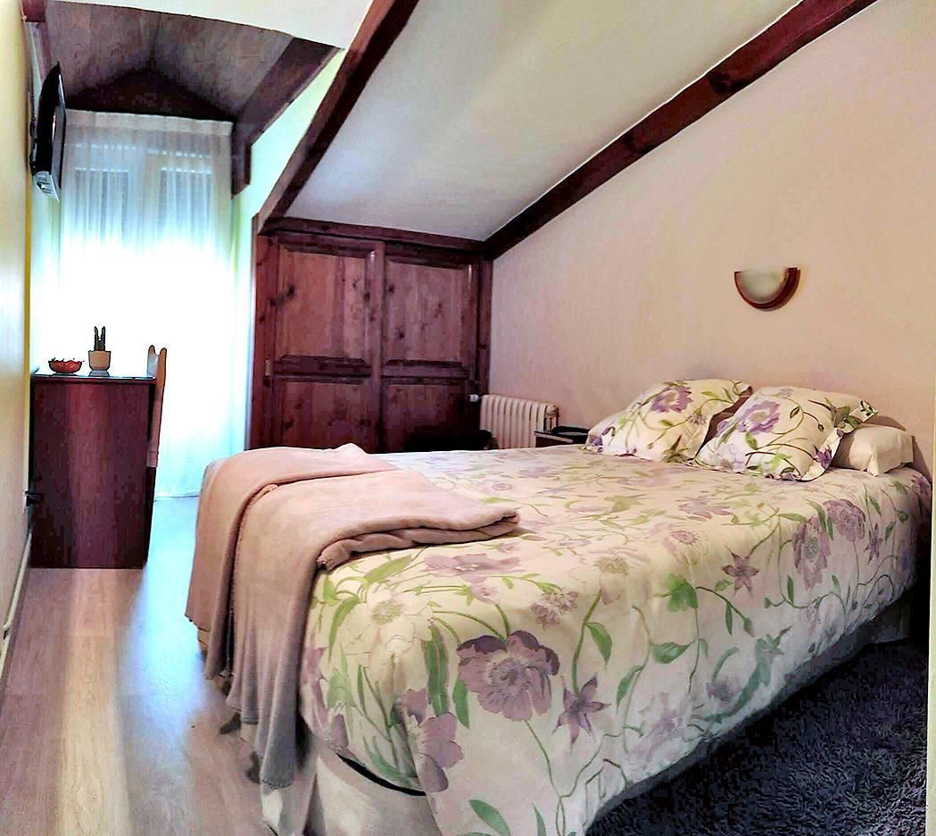 single room-private bathroom