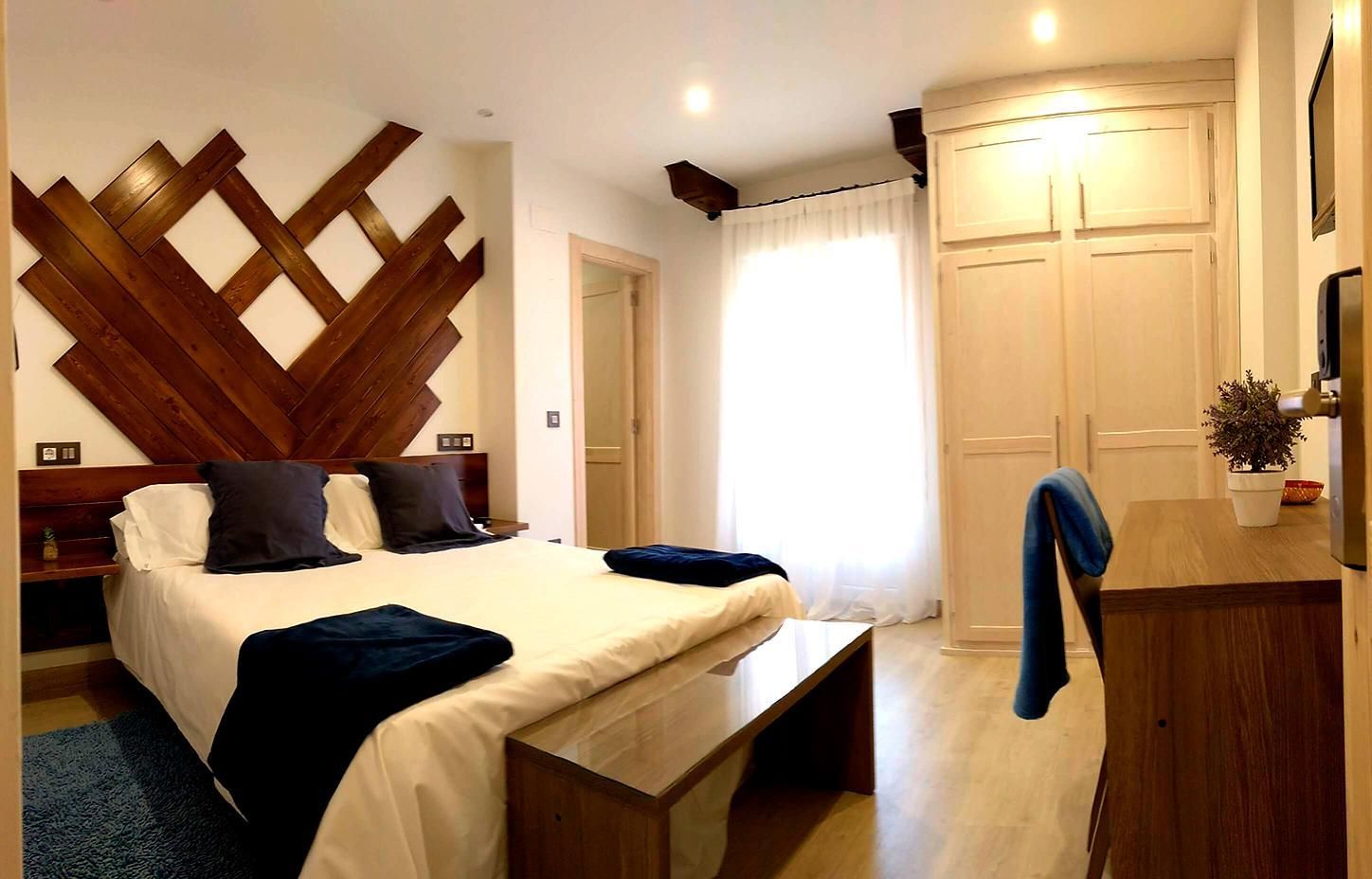 Double Room-Private Bathroom