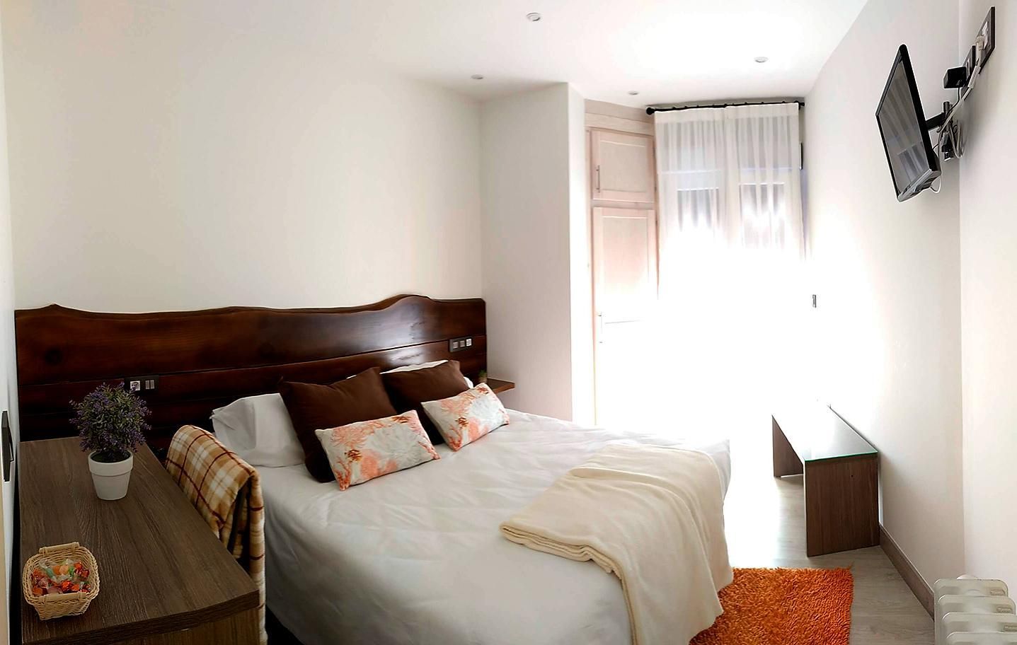 Double Room-Private Bathroom