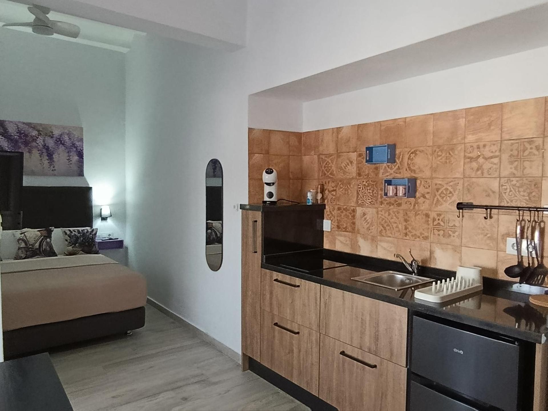 Studio Apartment
