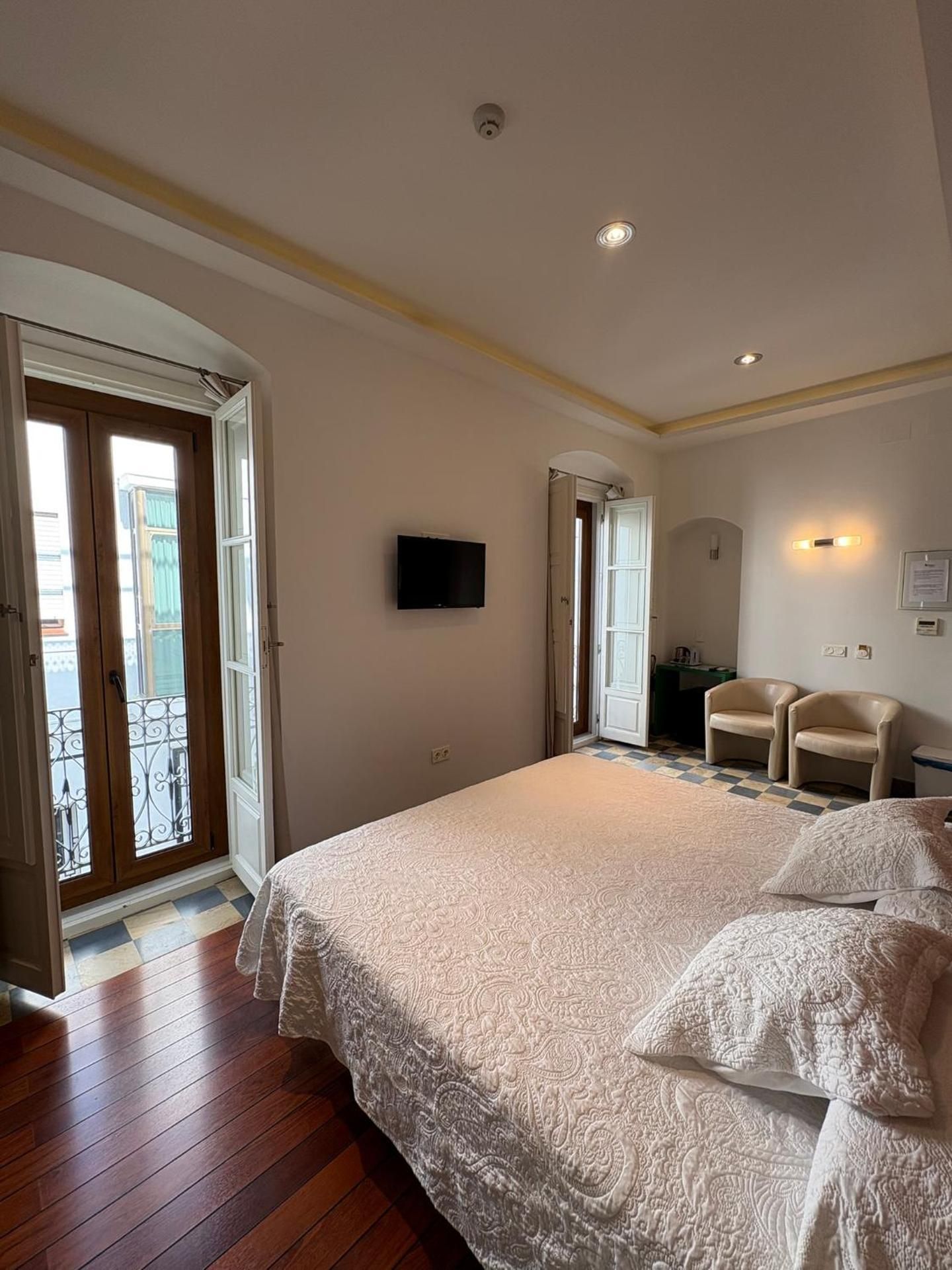 Superior Double or Twin Room with Balcony