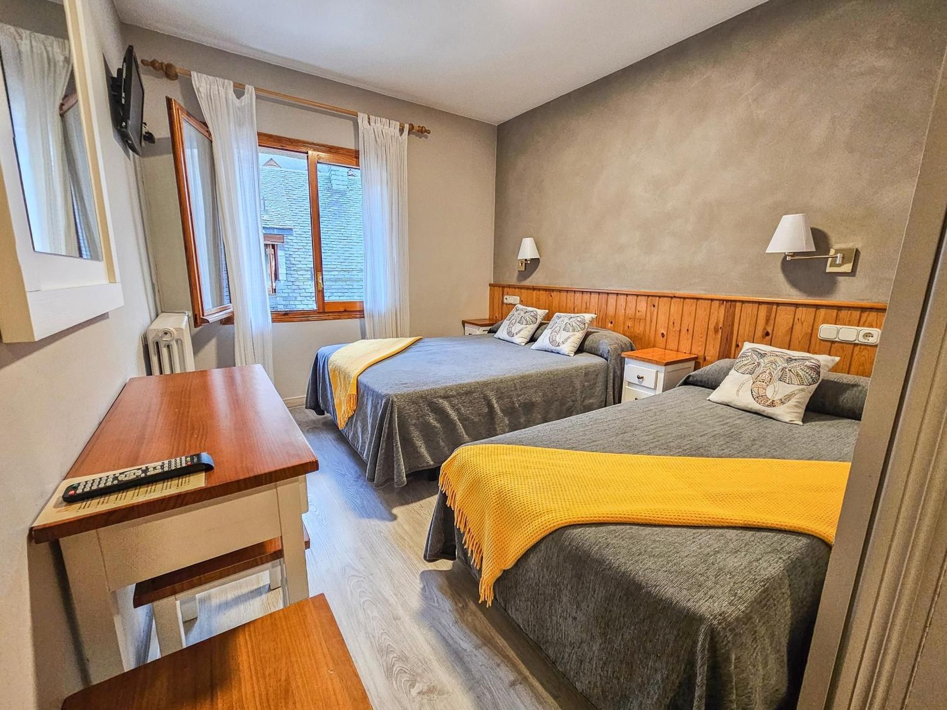 Budget Triple Room