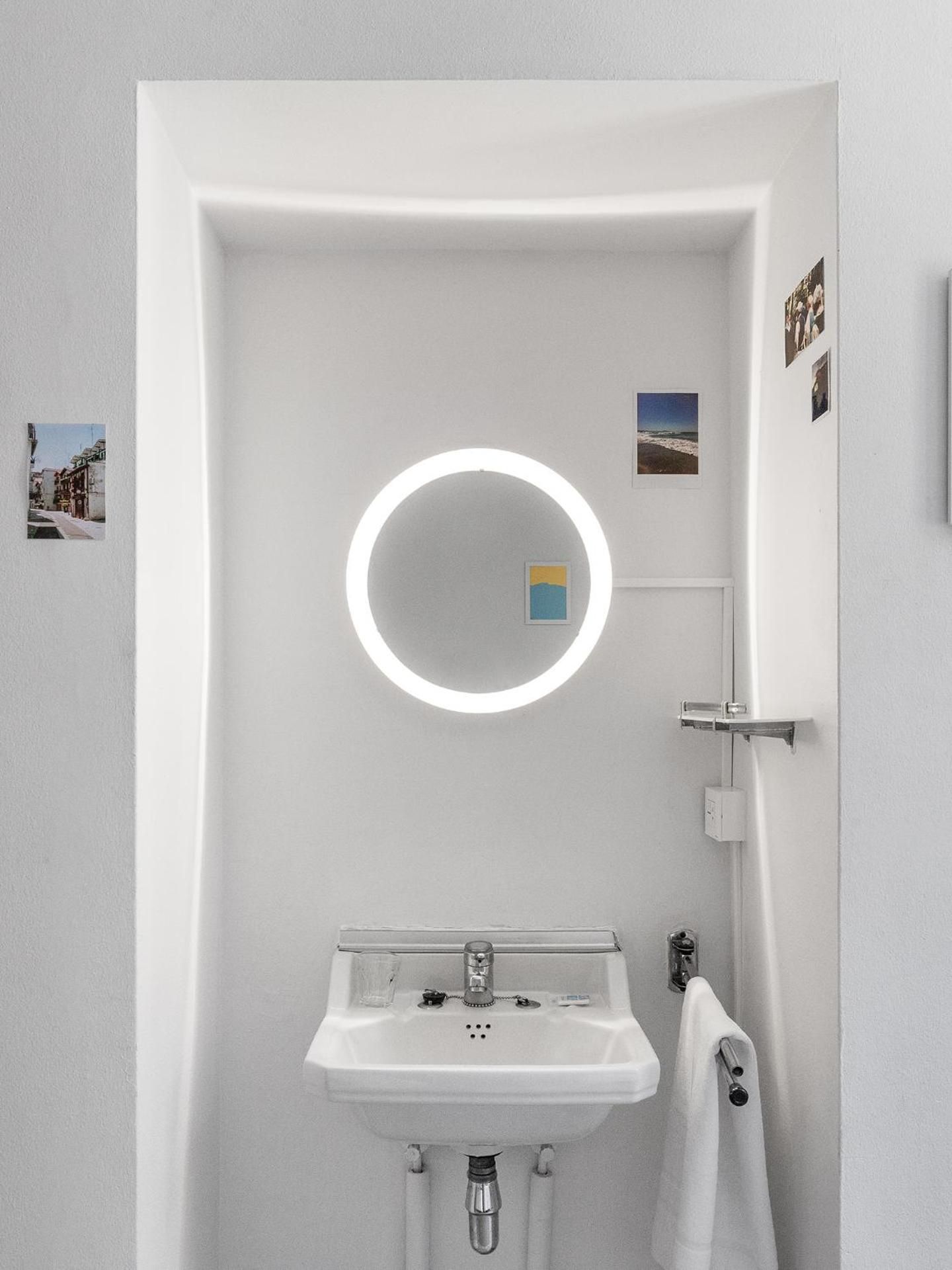 Twin Room with Shared Bathroom