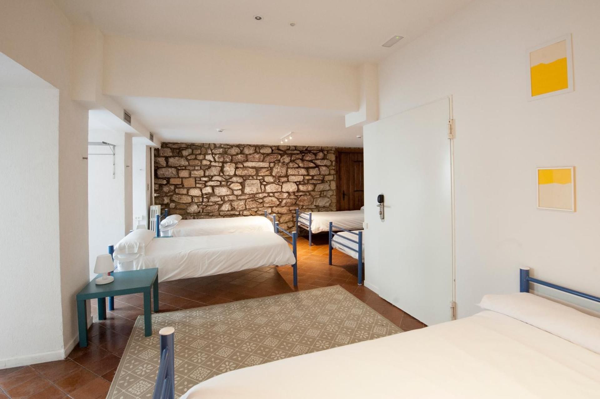 1 Person in 6-Bed Dormitory with Private Bathroom - Mixed