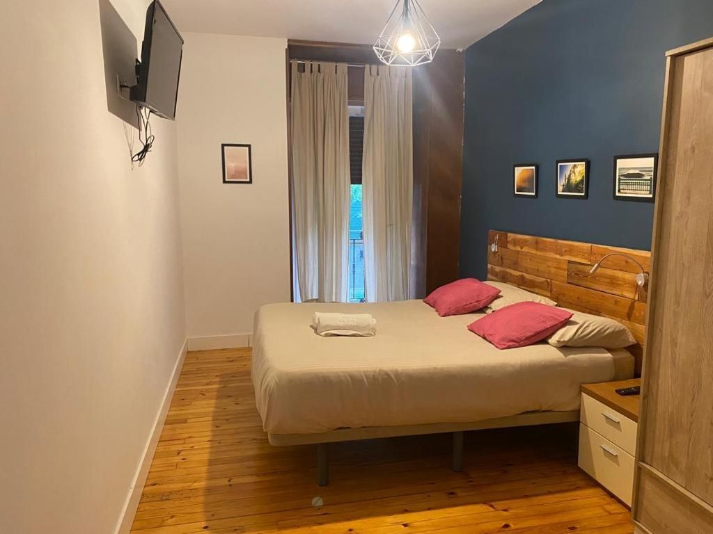 Queen Room with Shared Bathroom