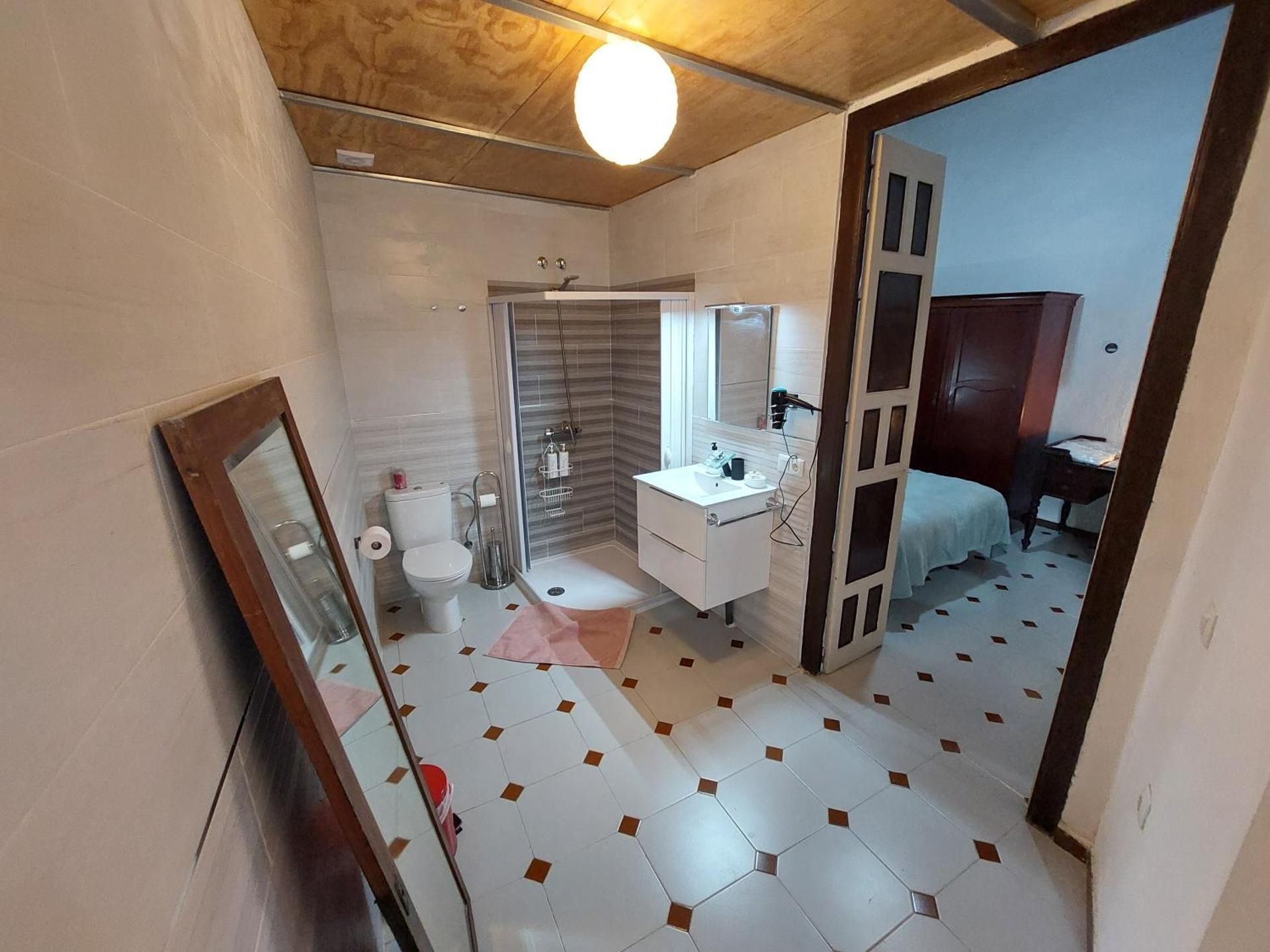 Double or Twin Room with Private Bathroom