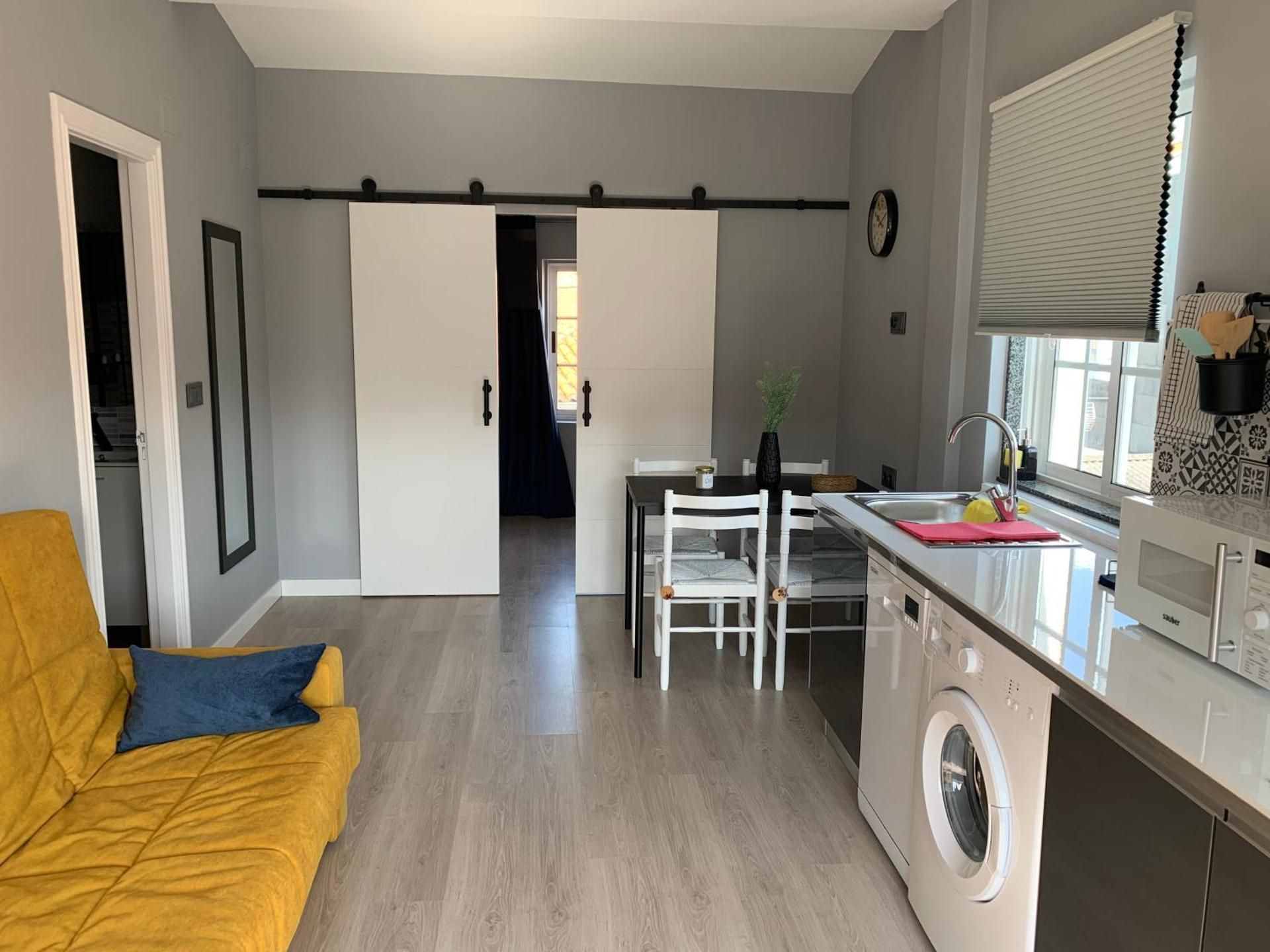 Deluxe Apartment (2nd Floor)