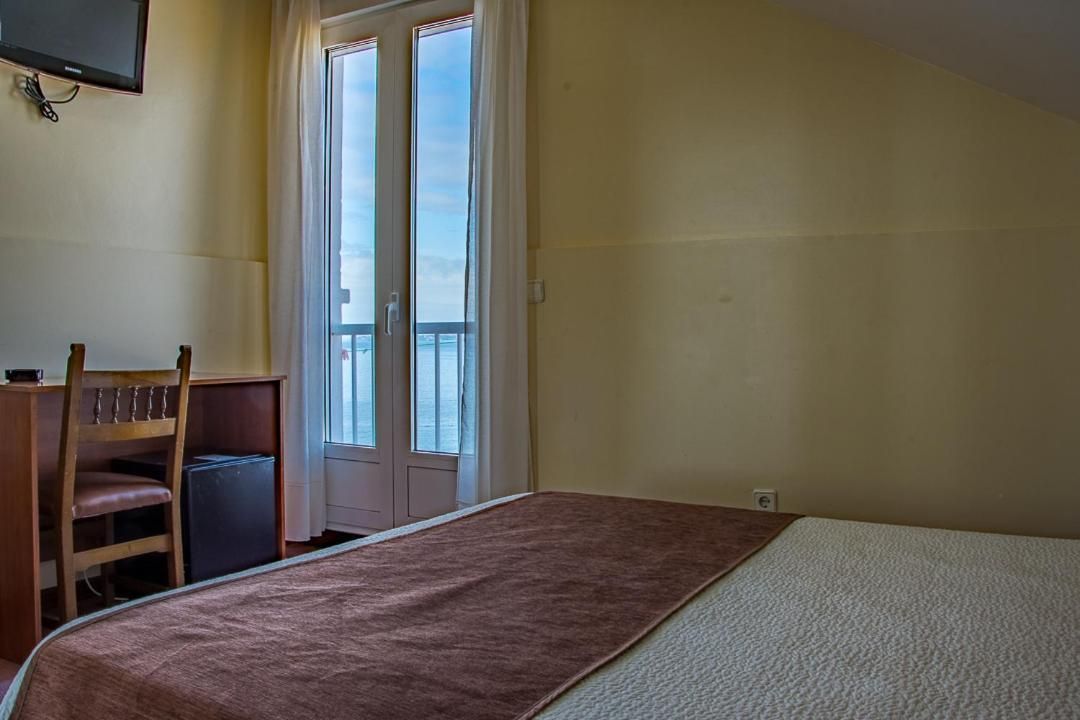 Family Room with Sea View