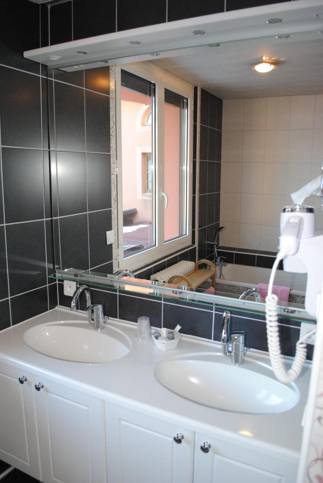 Triple Room with Garden View