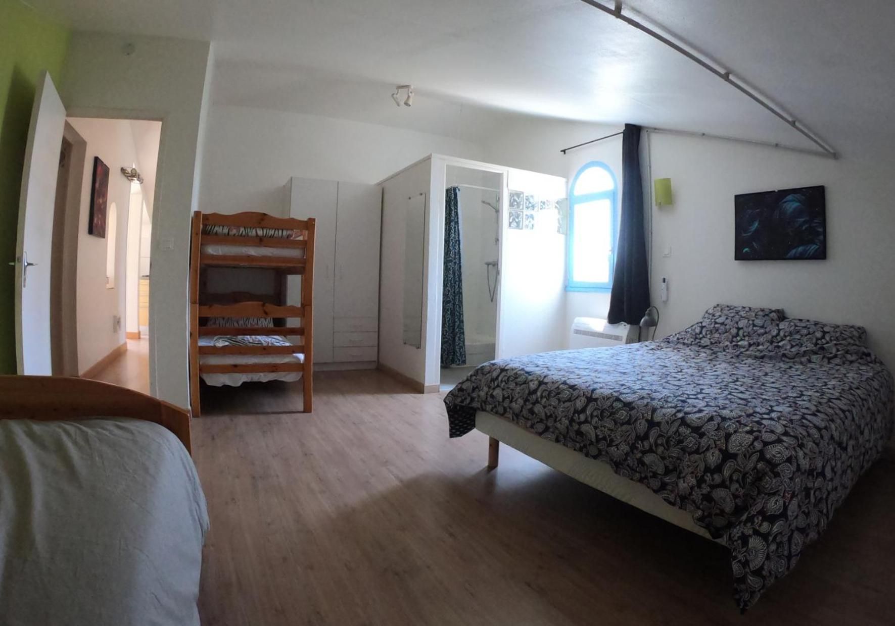 Apartment with Pool View, bed linen included