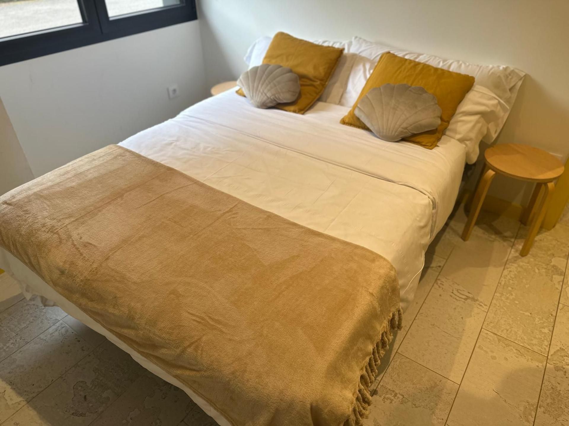 One-Bedroom Standard Apartment