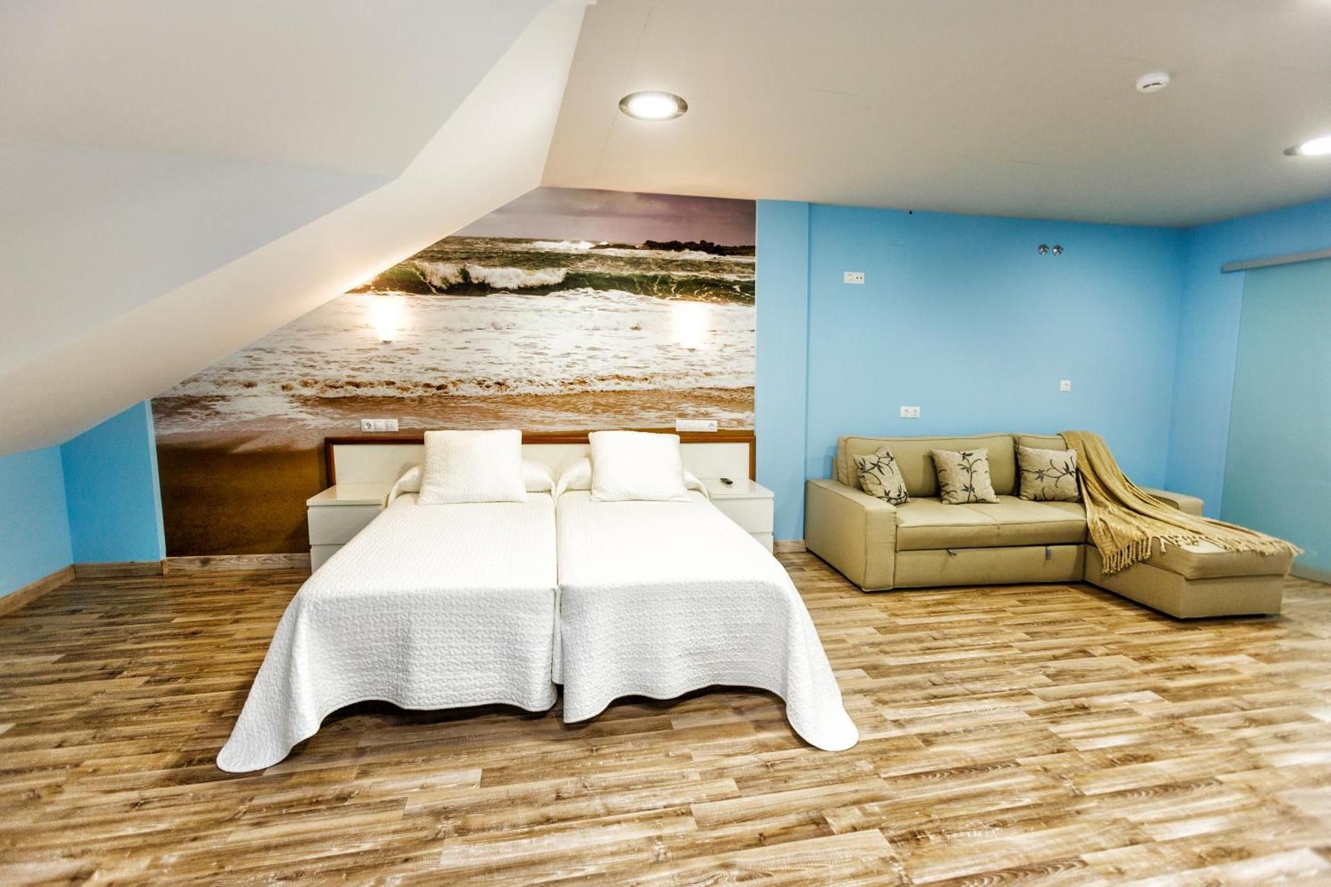 Triple Room with Private Bathroom