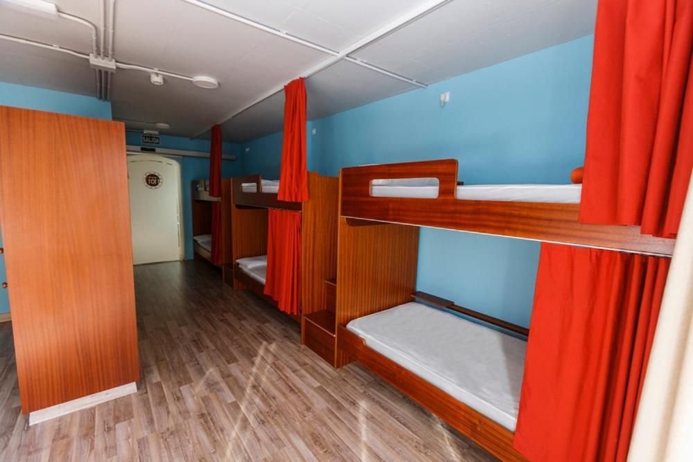 Bed in 10-Bed Mixed Dormitory Room