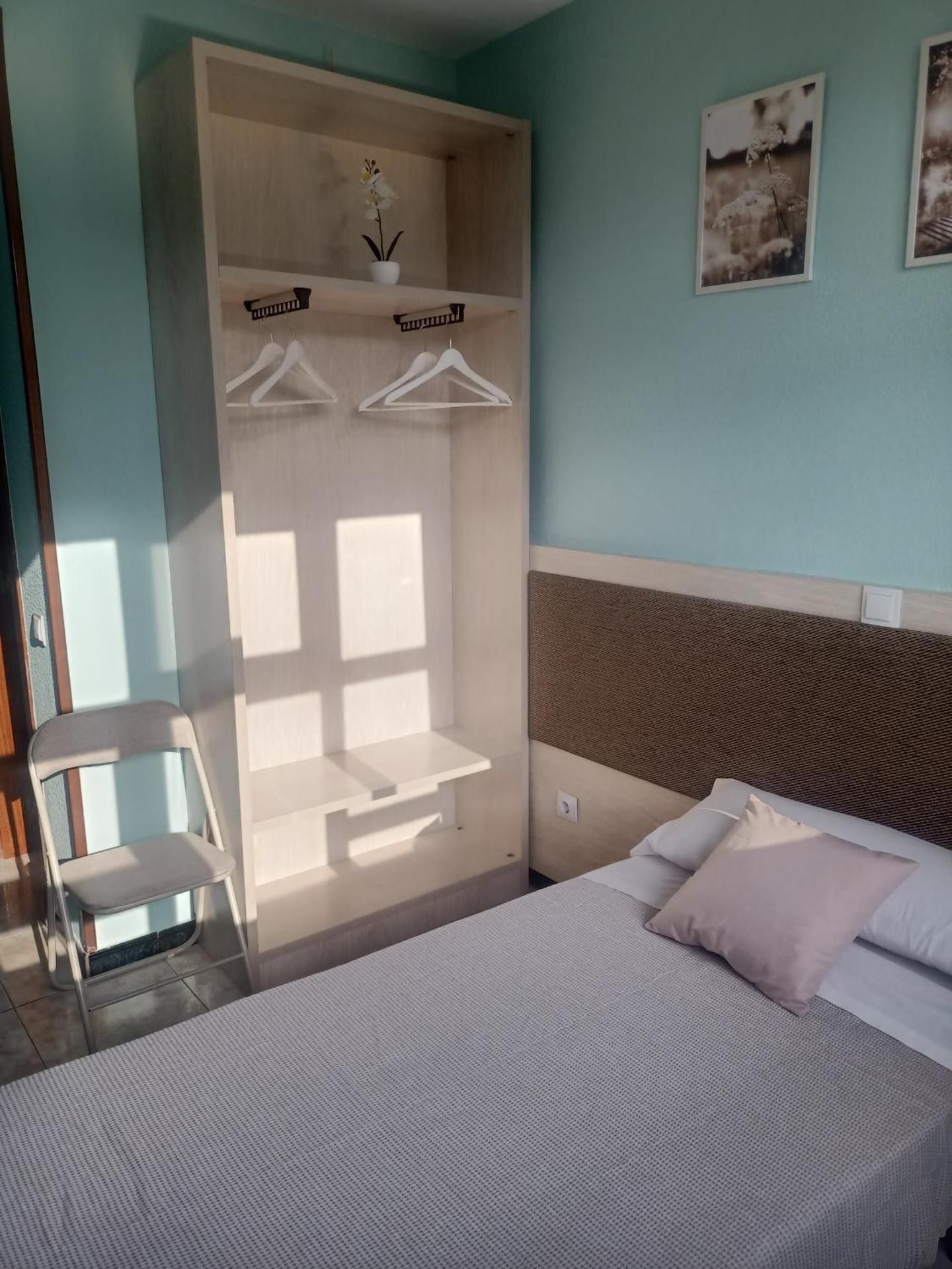 Single Room With Private Bathroom