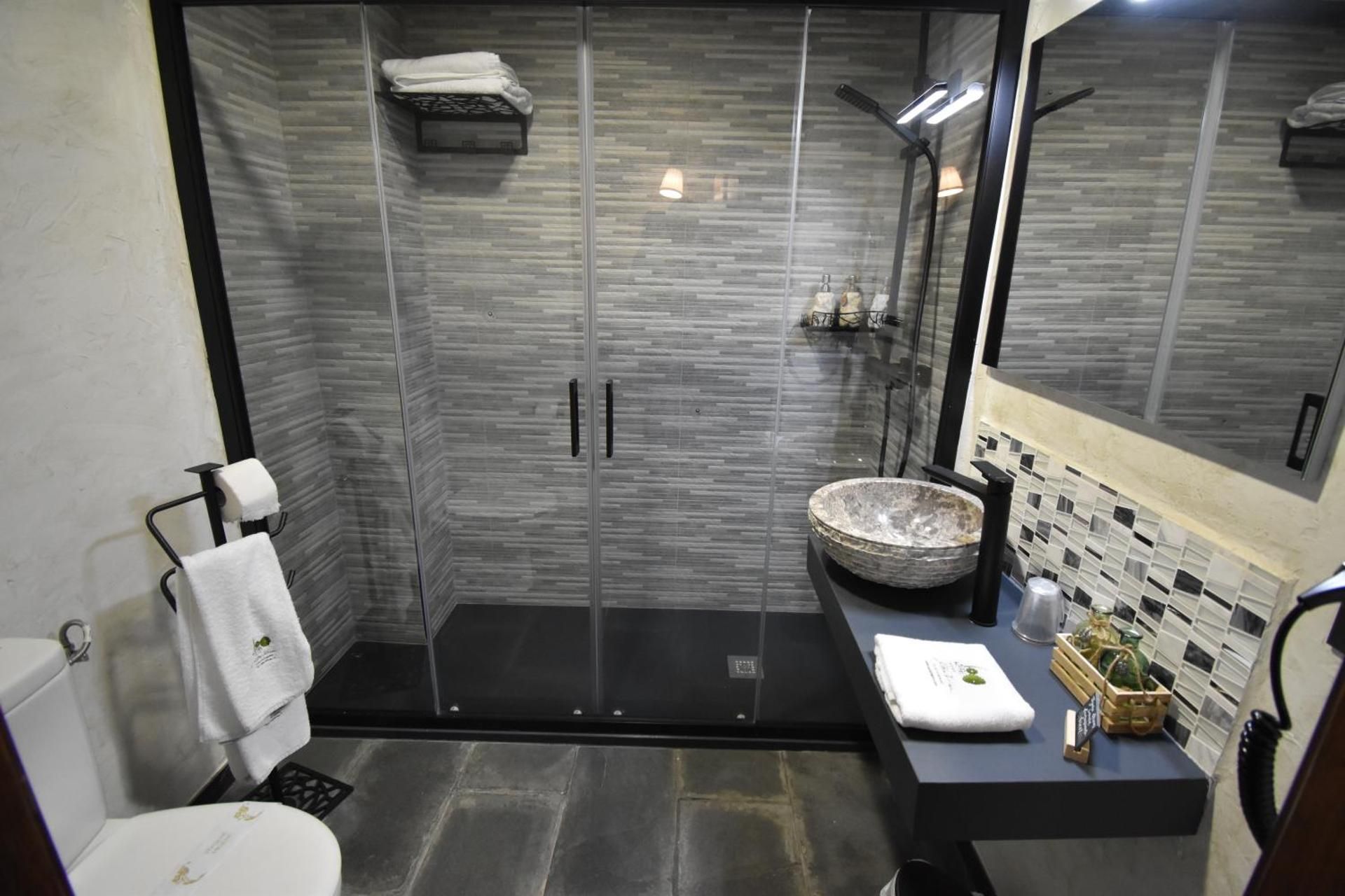 Deluxe Family Suite