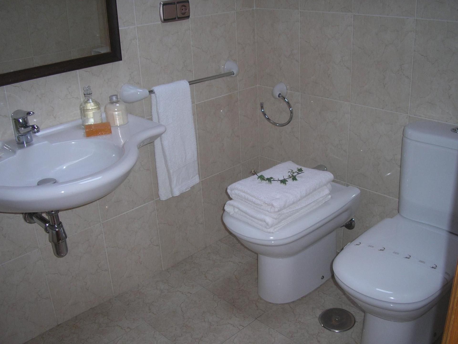 Double Room with Private Bathroom