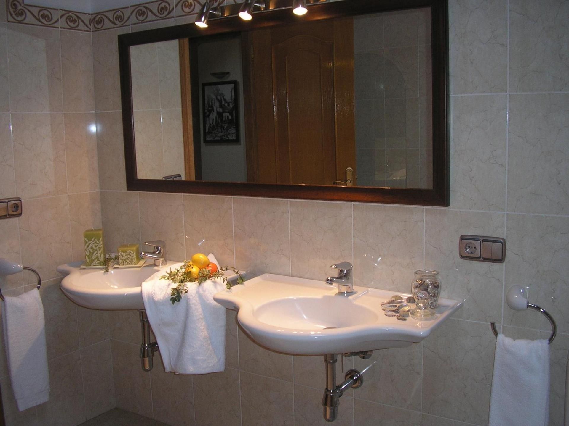 Deluxe Double Room with Balcony and Sea View