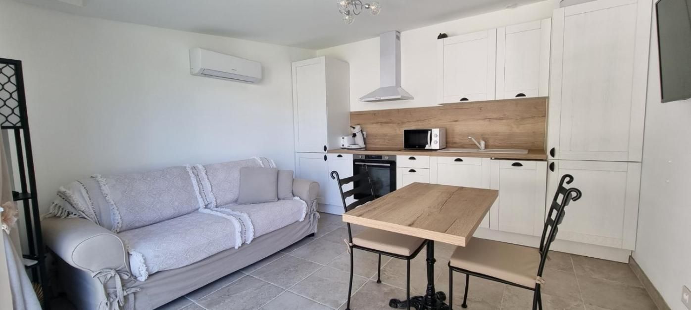 One-Bedroom Villa
