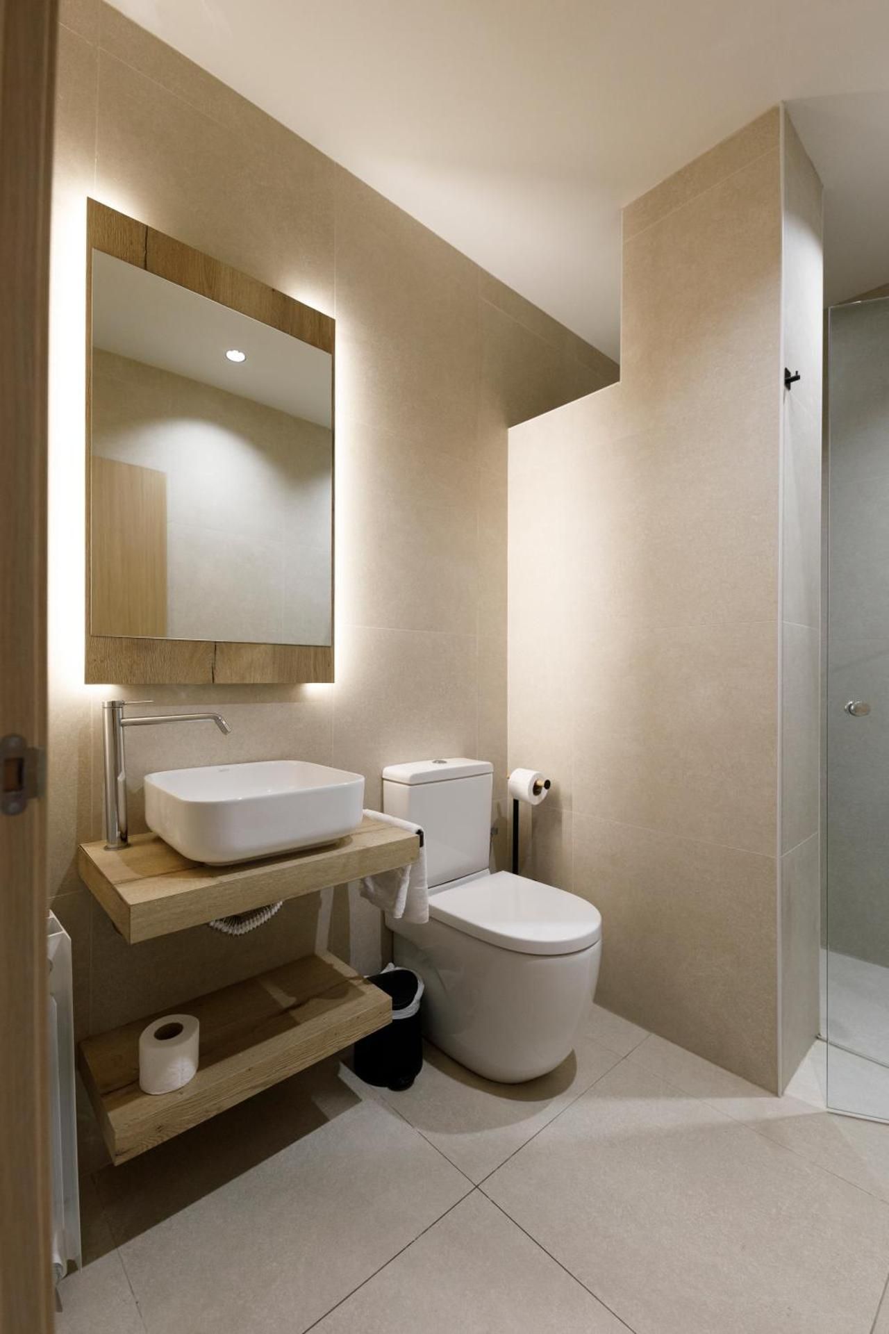 One-Bedroom Apartment (4 Adults)