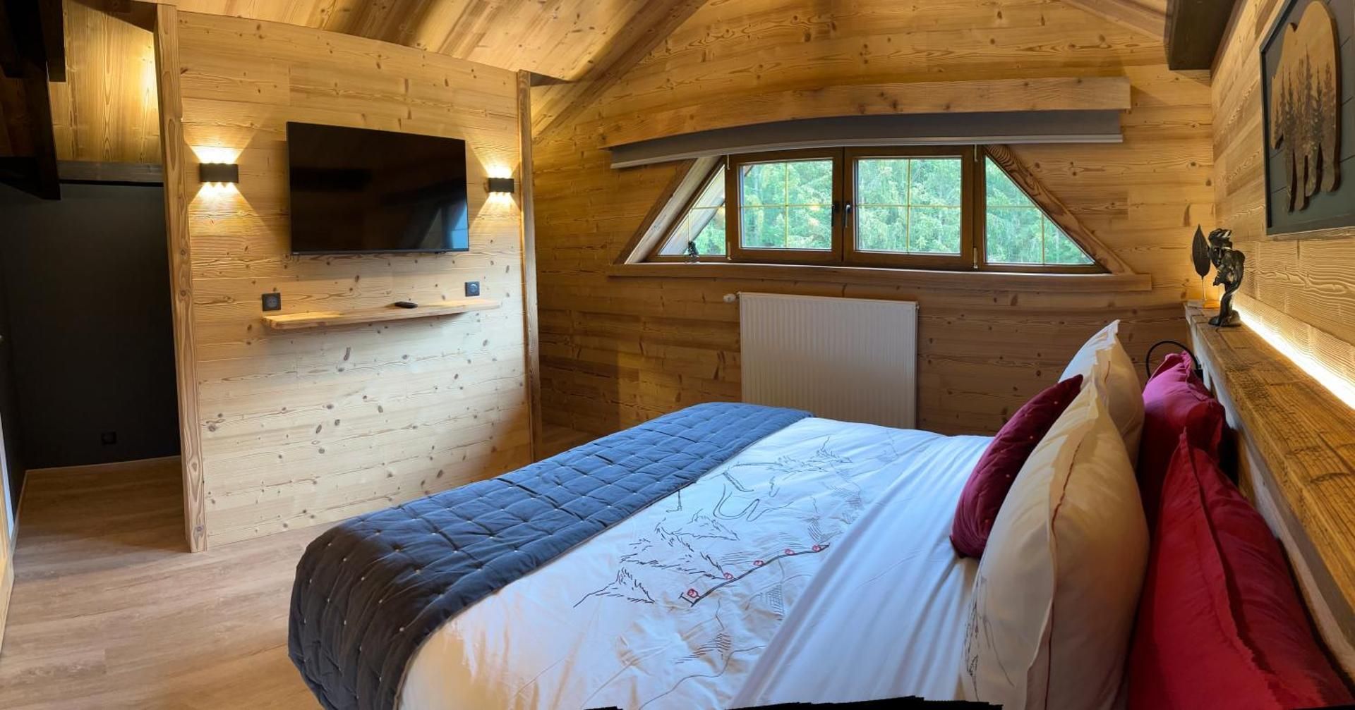 Double Room with Mountain View