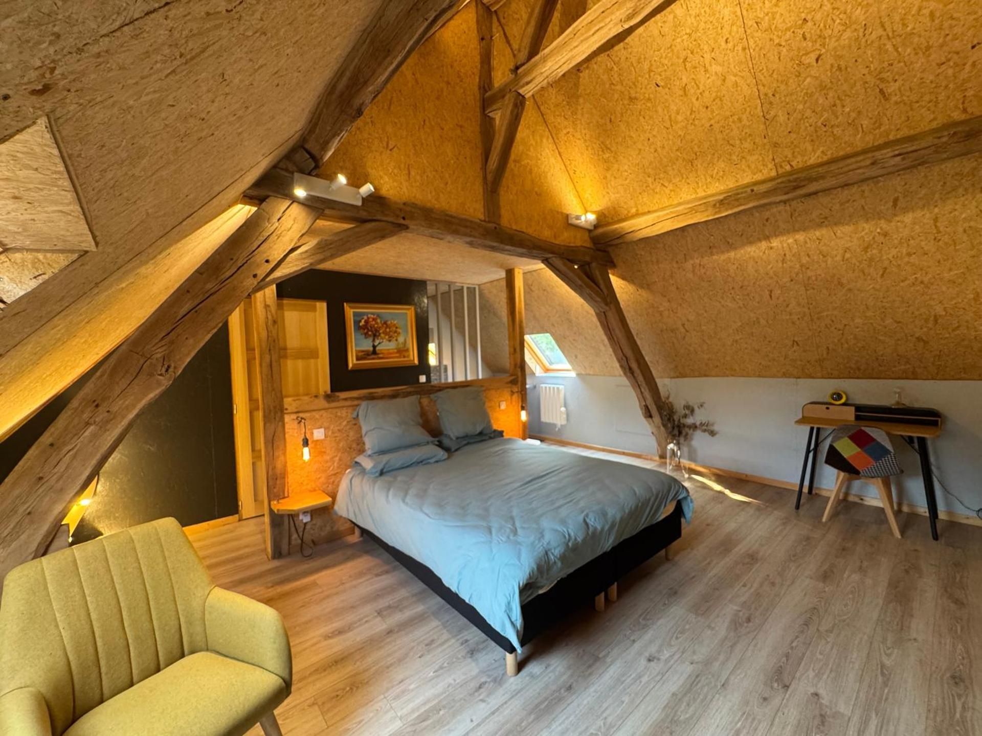 Standard King Room
