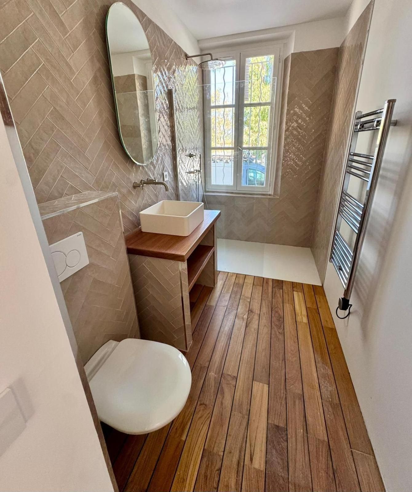 HOTEL JARDINS DE PORQUEROLLES Suite with Garden View