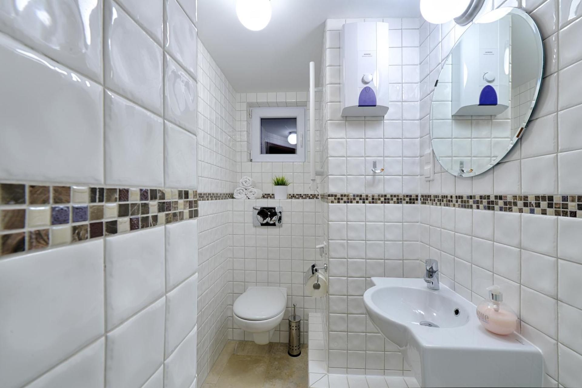 Small Single Room