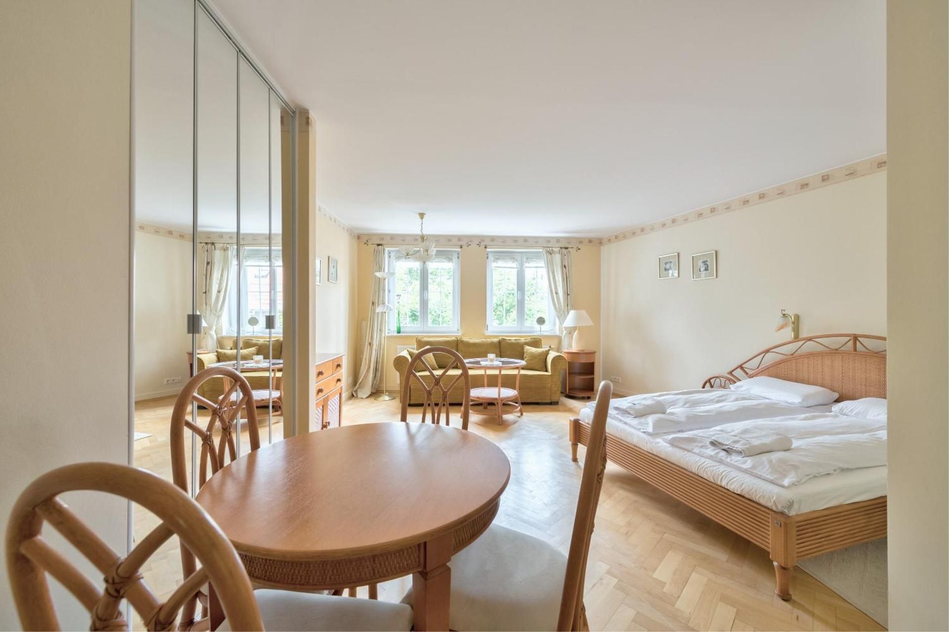 Studio Apartment
