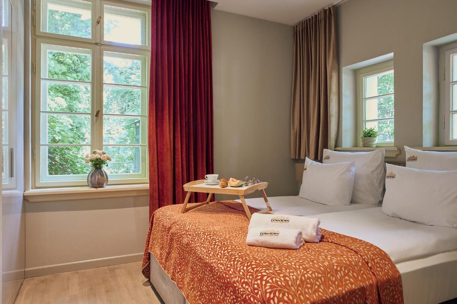 One-Bedroom Deluxe Apartment