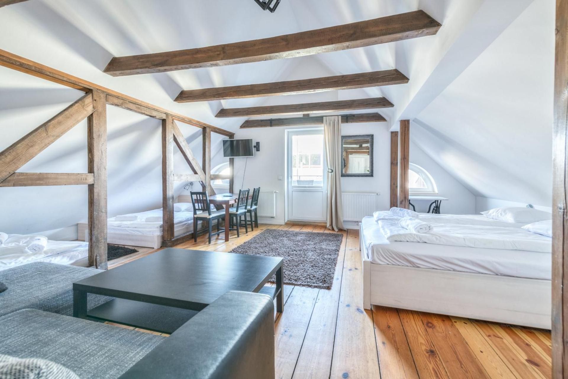 Studio Apartment with Balcony