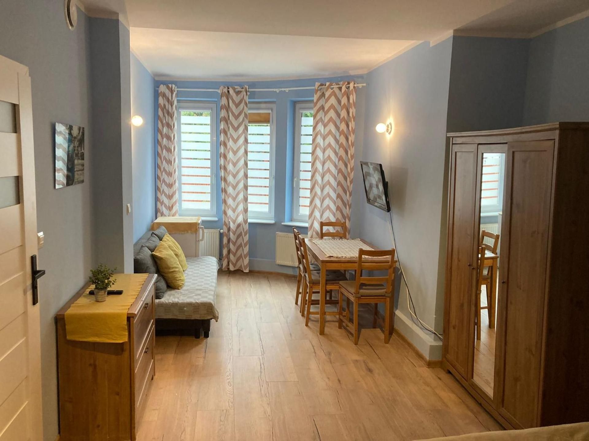 Quadruple Room with Private Bathroom