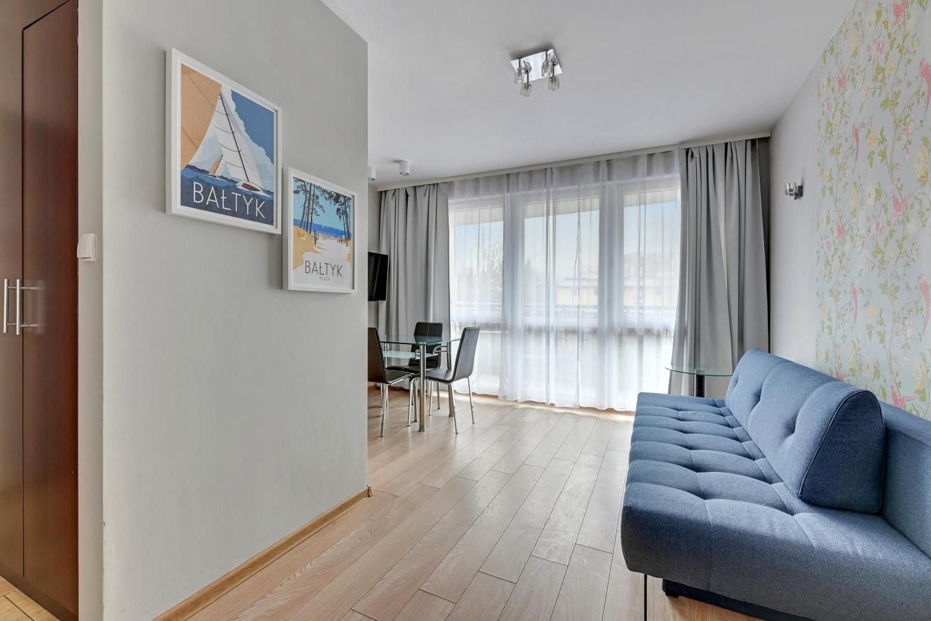 One-Bedroom Apartment with Balcony (4 Adults)