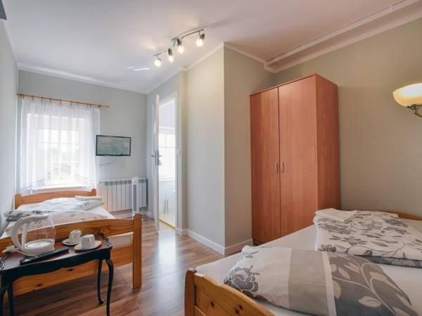 Twin Room with Private Bathroom