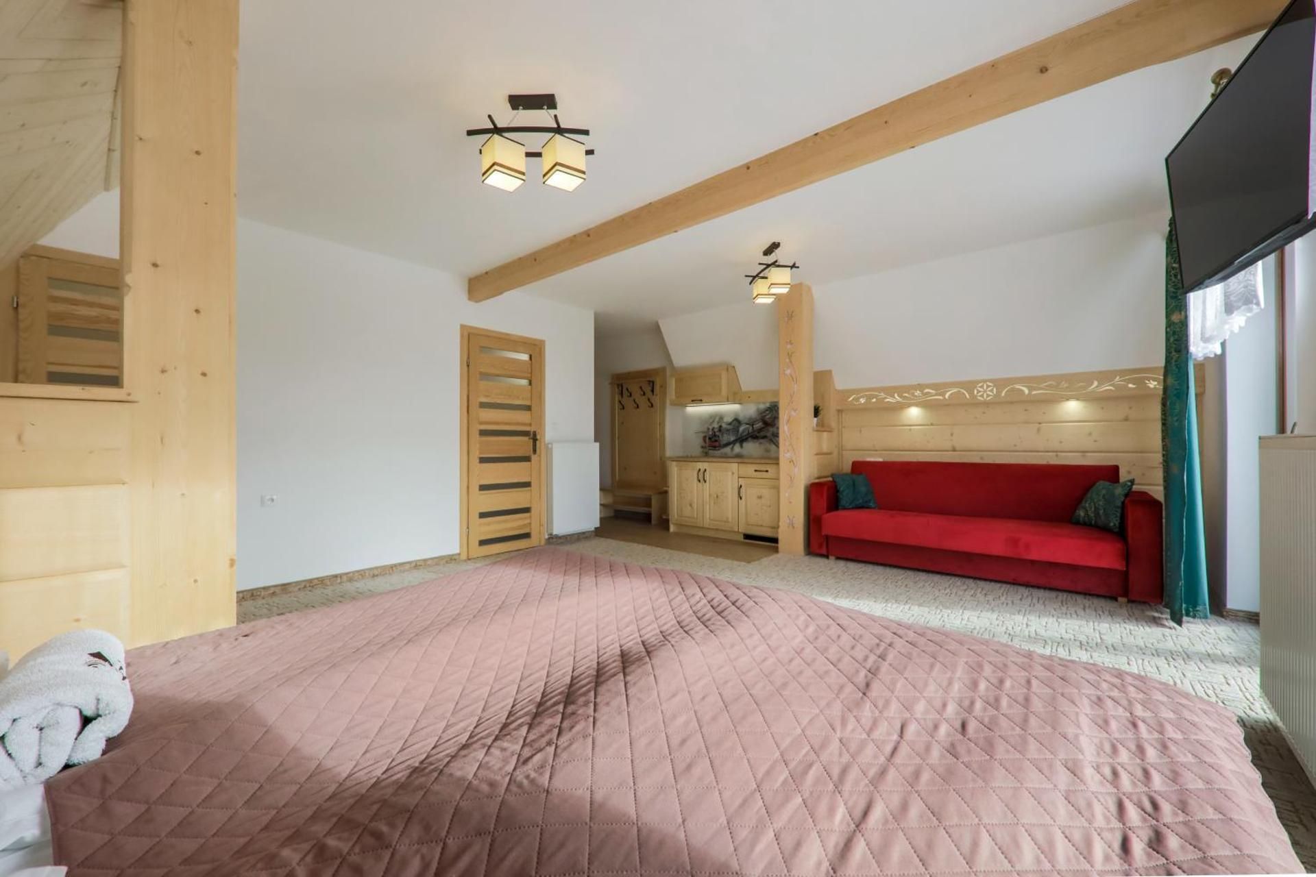 Quadruple Room with Mountain View