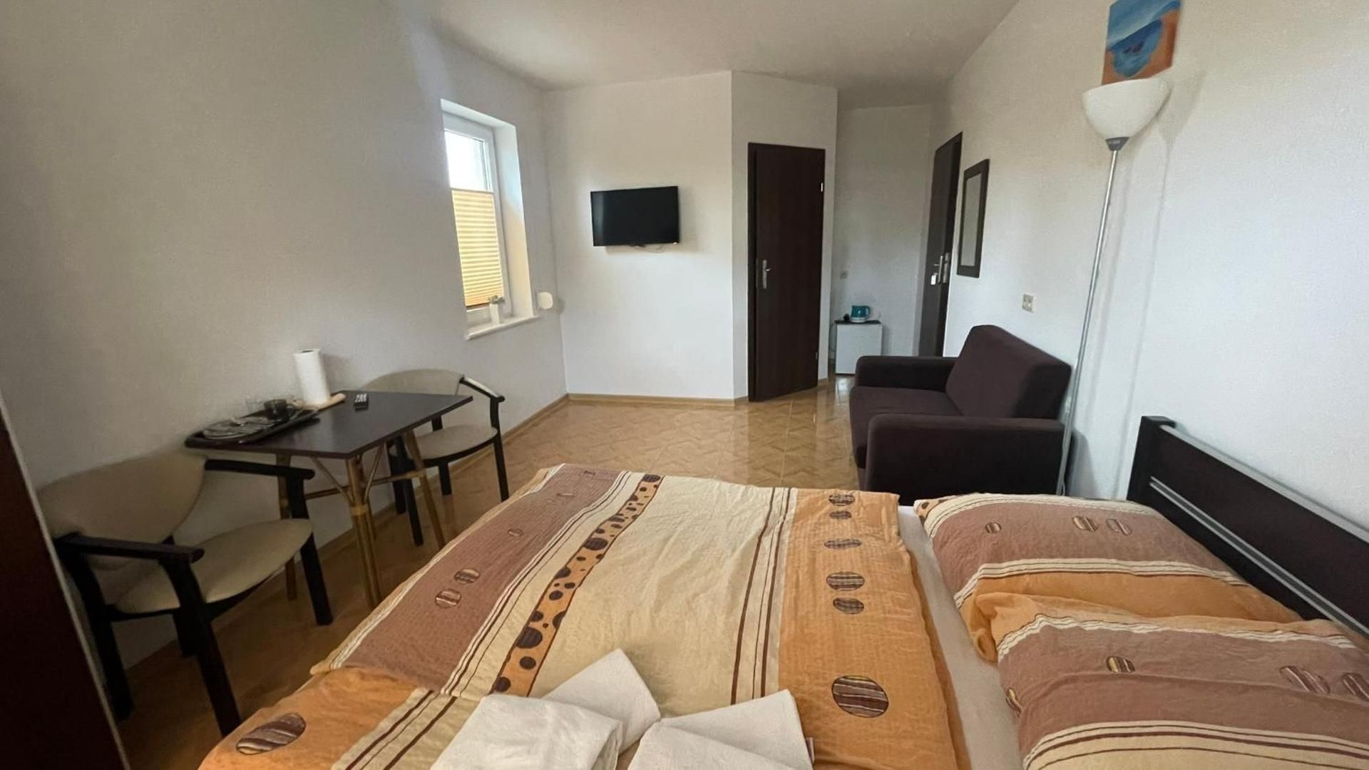 Triple Room with Private Bathroom