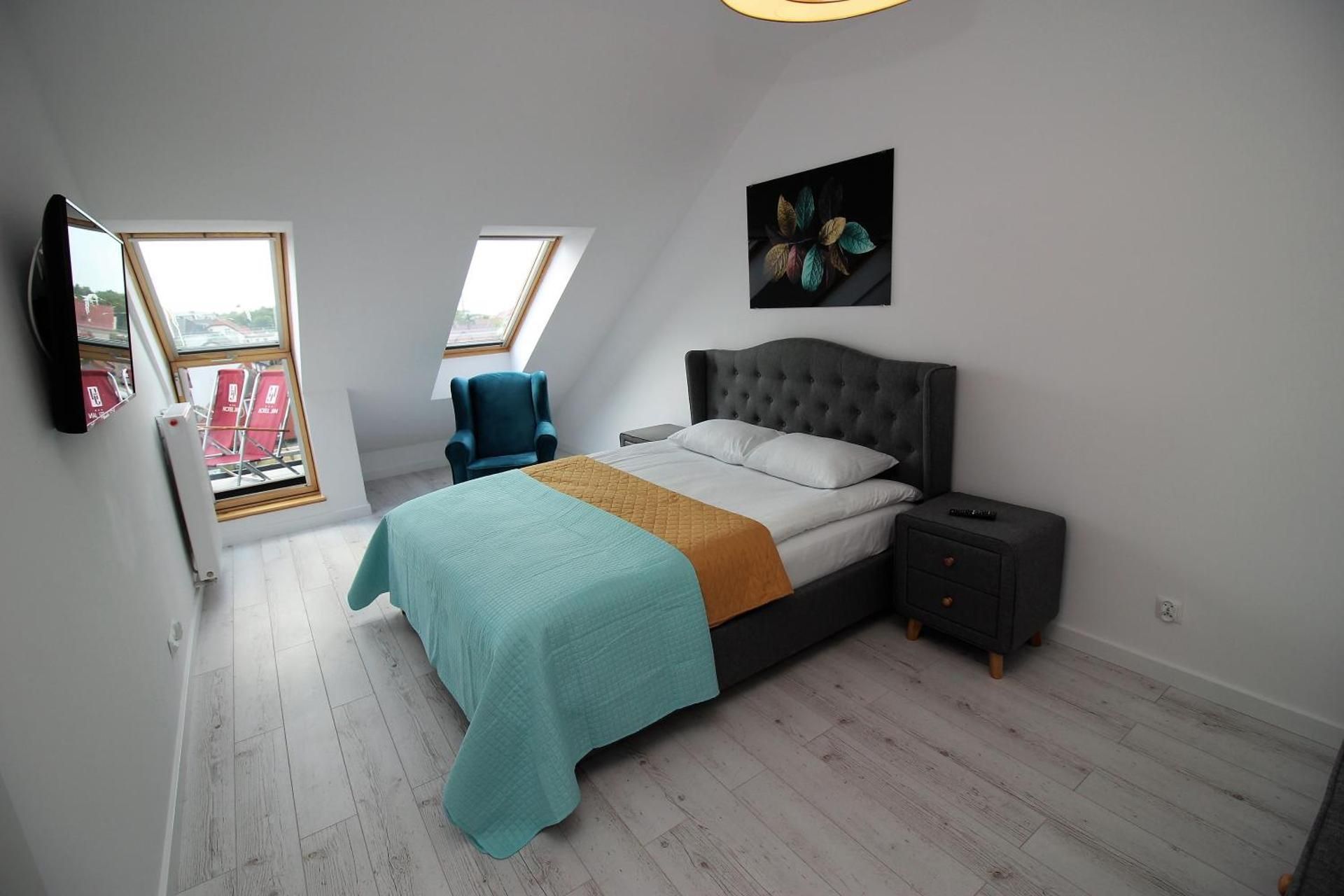 Studio Apartment