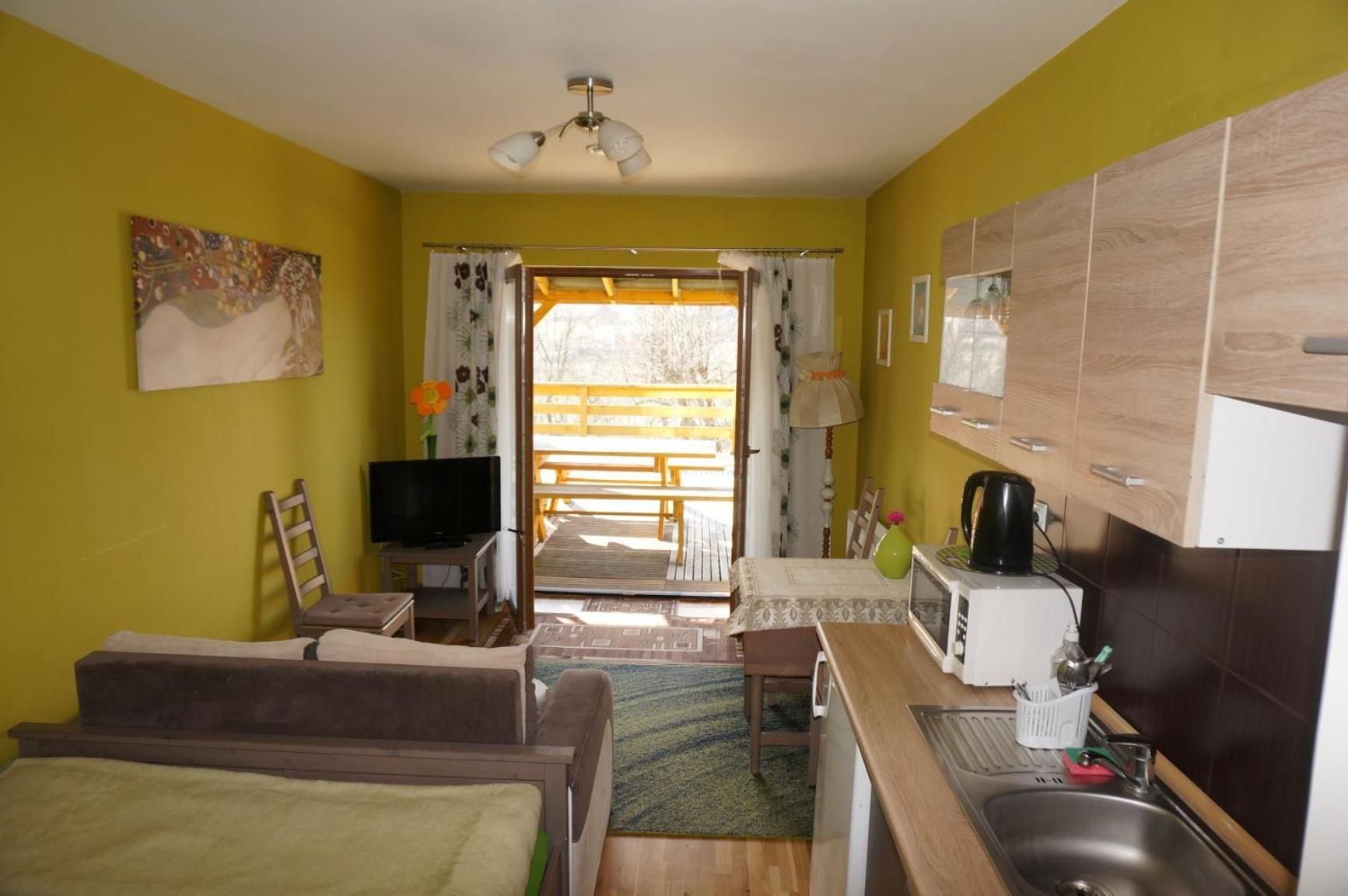 Studio Apartment
