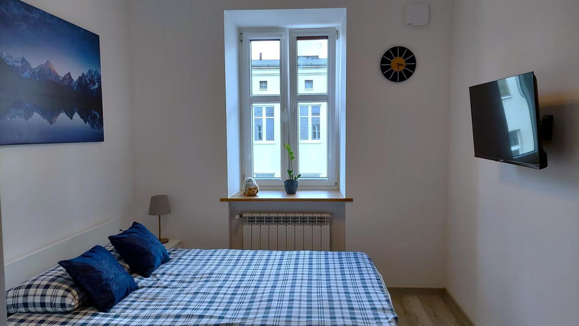 Apartment with Shower