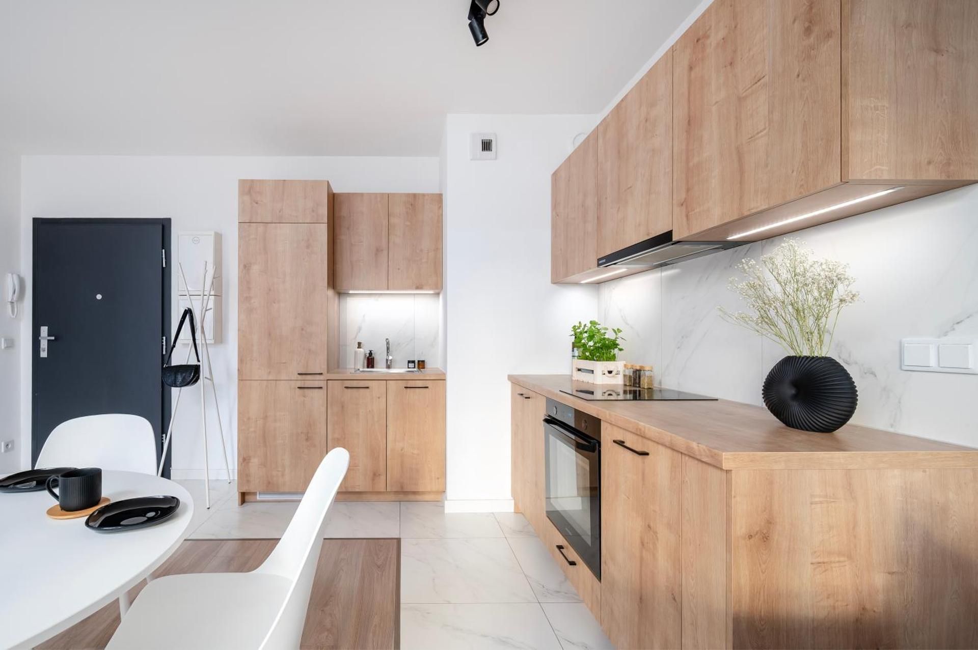 One-Bedroom Apartment with Balcony